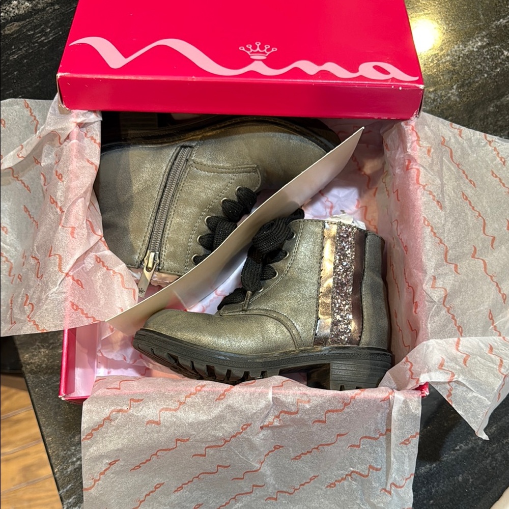 Nina Kids' Gray Boots with Black Laces